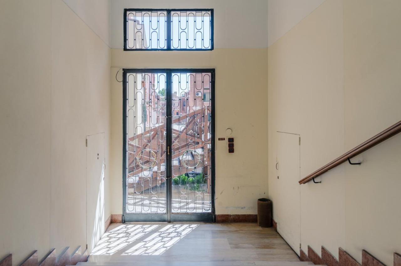 Venezia- S. Lucia Train Station Lovely Apartment! Bagian luar foto