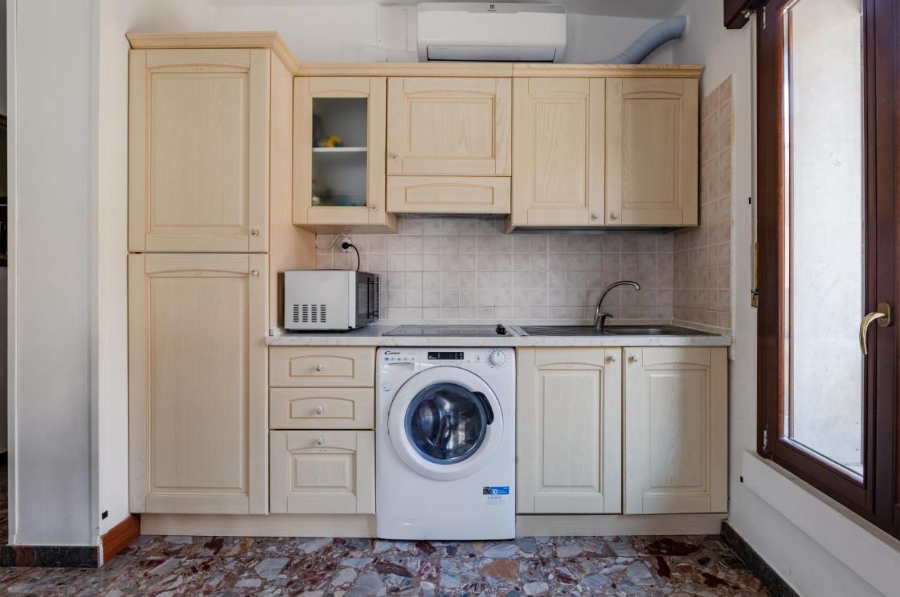 Venezia- S. Lucia Train Station Lovely Apartment! Bagian luar foto